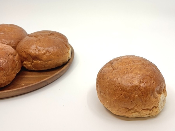 Zaterdag actie zachte broodjes 2 voor &euro; 5.90